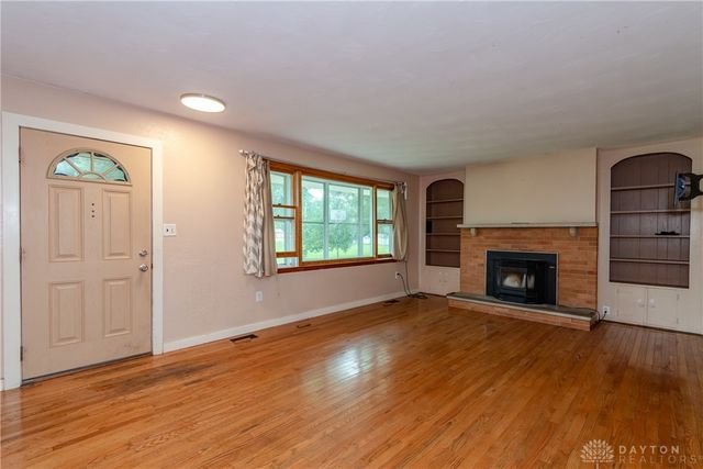 4 Frederick Place, Medway, OH 45341