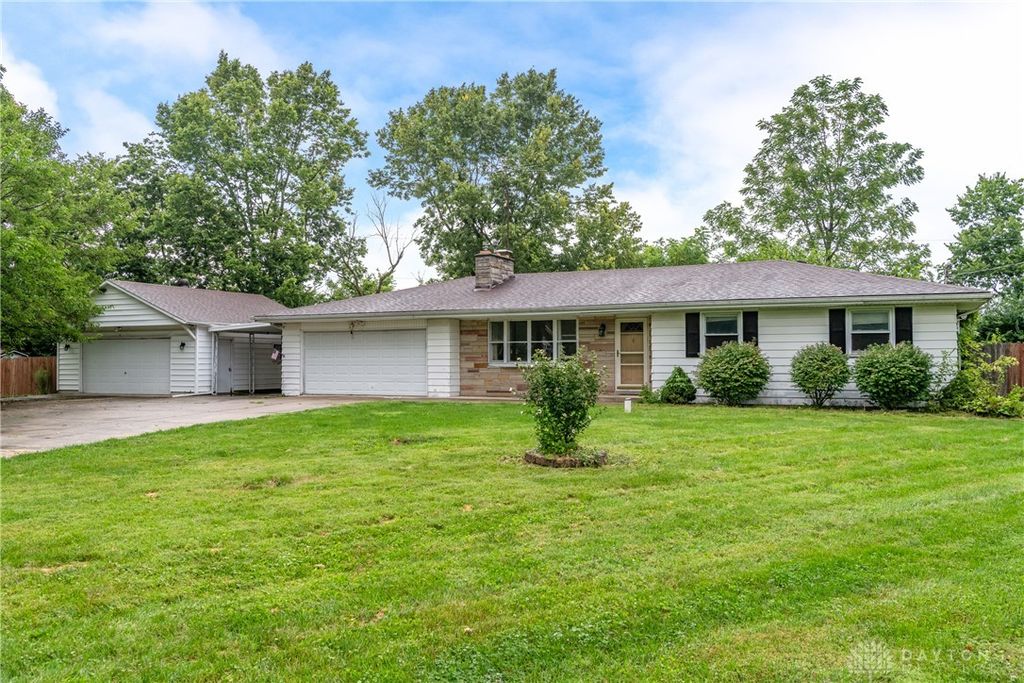 4 Frederick Place, Medway, OH 45341