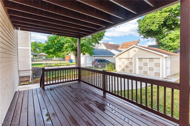 1344 Lakeland Avenue, Lakewood, OH 44107