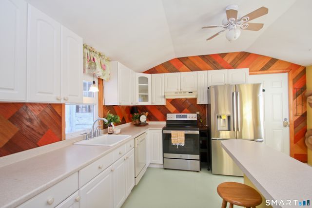 9 Sullivan Drive, Granby, CT 06035