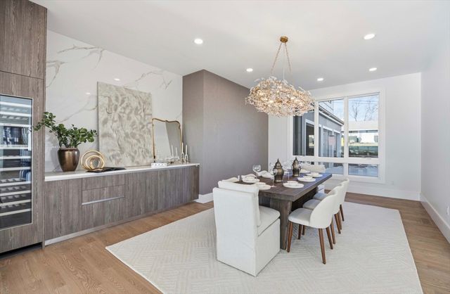 156 Crabtree, Quincy, MA 02171