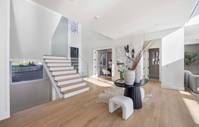 156 Crabtree, Quincy, MA 02171