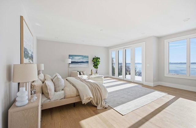 156 Crabtree, Quincy, MA 02171