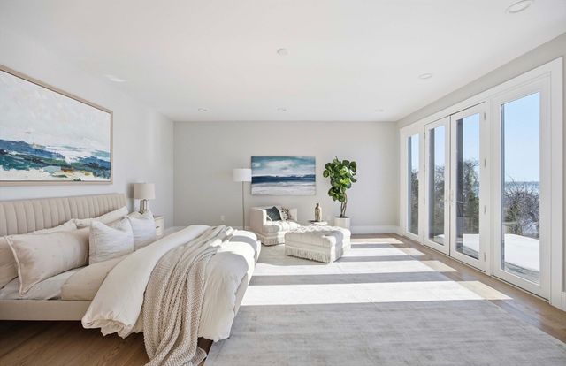 156 Crabtree, Quincy, MA 02171