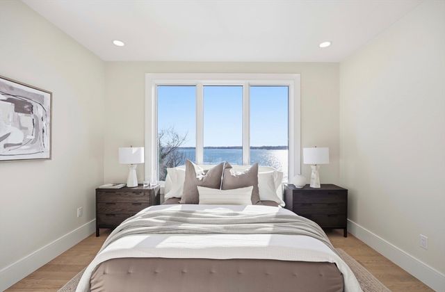 156 Crabtree, Quincy, MA 02171