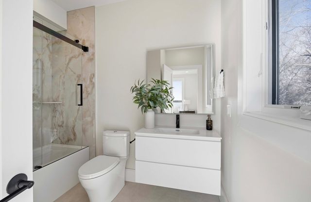 156 Crabtree, Quincy, MA 02171