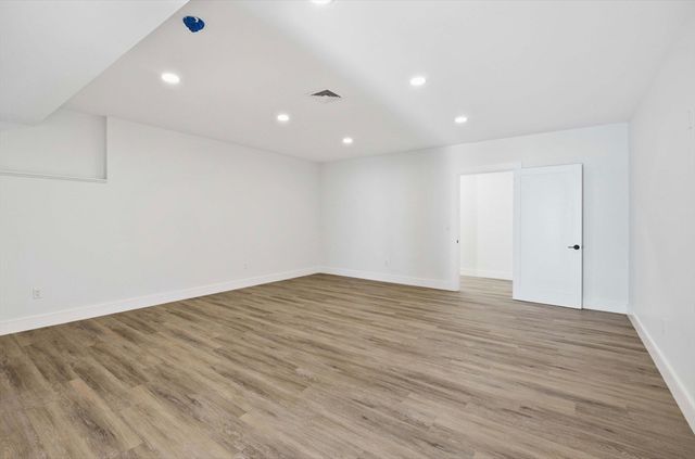 156 Crabtree, Quincy, MA 02171