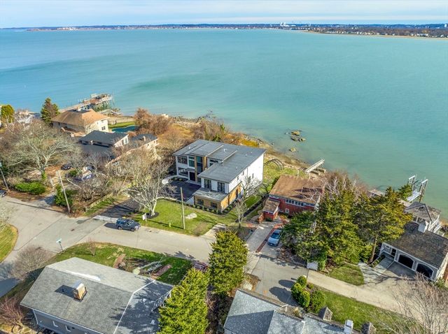 156 Crabtree, Quincy, MA 02171