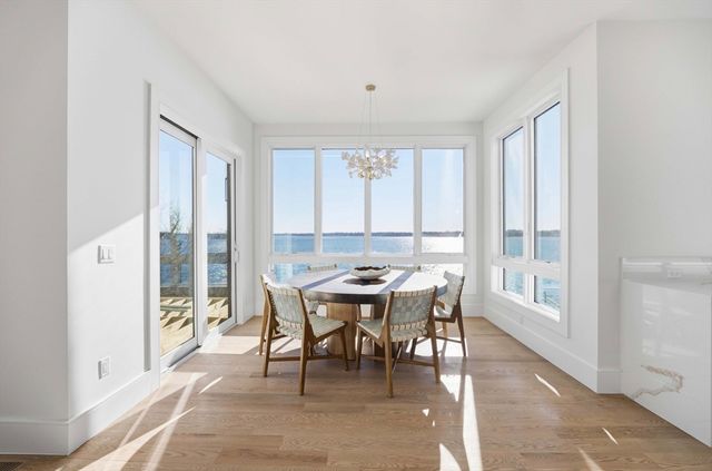 156 Crabtree, Quincy, MA 02171