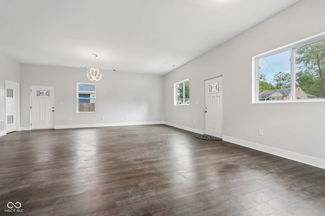 3602 N Dearborn Street, Indianapolis, IN 46218