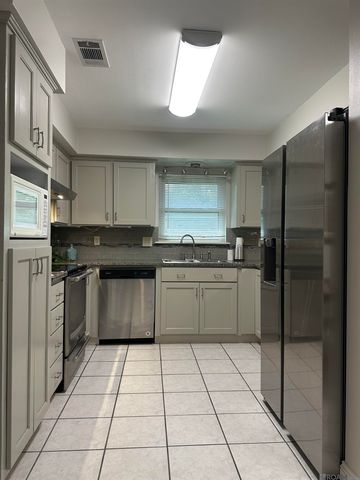 11131 Ida Ave, Baton Rouge, LA 70818
