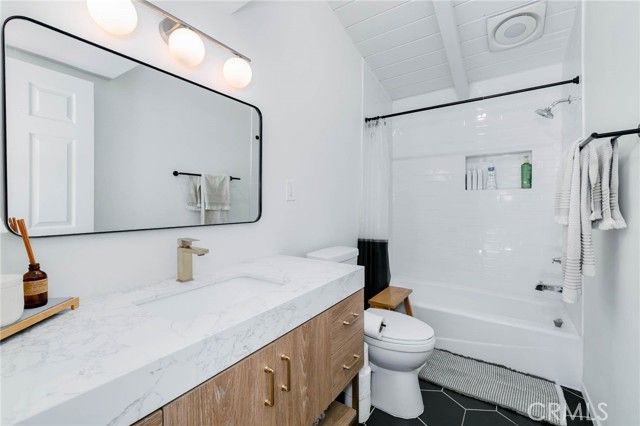 2470 Santa Clara, Fullerton, CA 92831