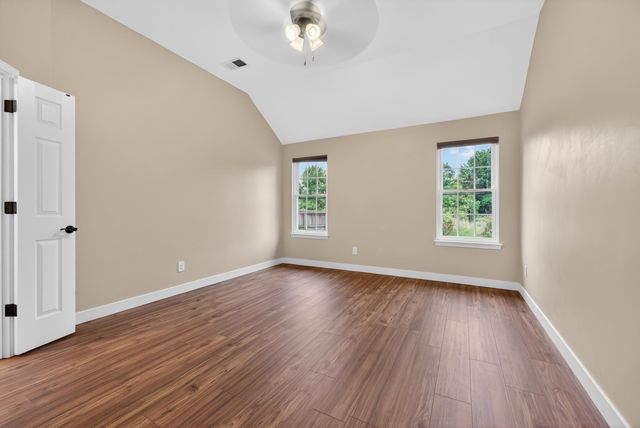 1107 W RED FERN CIR, Cordova, TN 38018