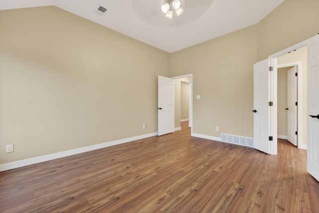 1107 W RED FERN CIR, Cordova, TN 38018