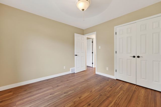 1107 W RED FERN CIR, Cordova, TN 38018