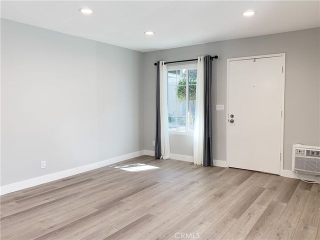 55 Streamwood, Irvine, CA 92620