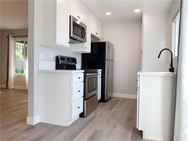 55 Streamwood, Irvine, CA 92620