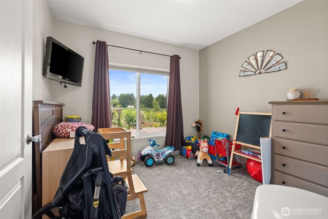 1583 State Route 122, Silver Creek, WA 98585