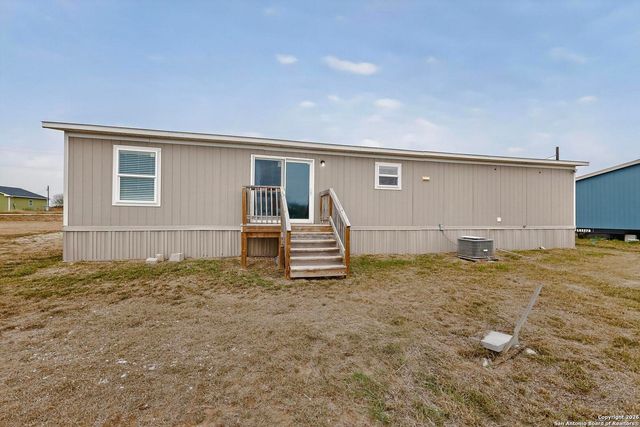 312 Maravillas, Pleasanton, TX 78064