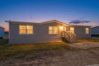 312 Maravillas, Pleasanton, TX 78064