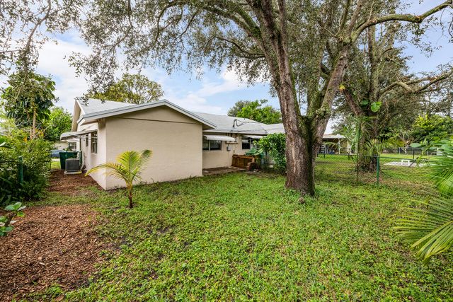 9423 SW 52nd Court, Cooper City, FL 33328
