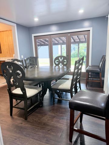 1401 Fairlane Drive, Valparaiso, IN 46383