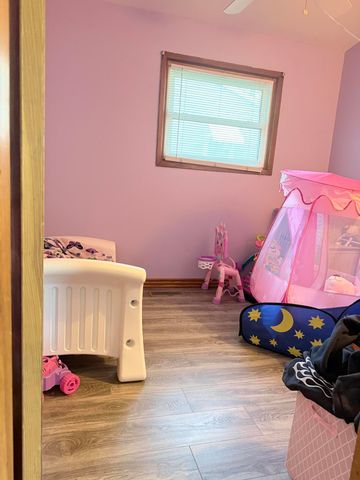 1401 Fairlane Drive, Valparaiso, IN 46383