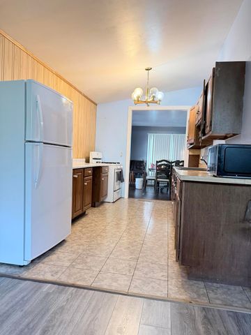 1401 Fairlane Drive, Valparaiso, IN 46383