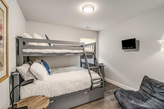 2307A Burns St, Nashville, TN 37216