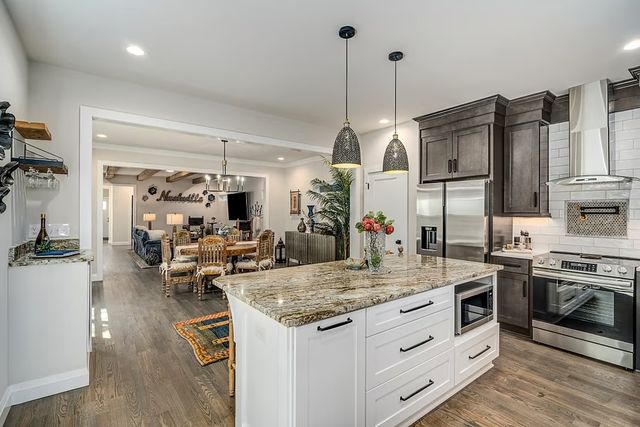 2307A Burns St, Nashville, TN 37216