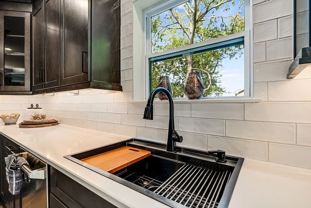 2307A Burns St, Nashville, TN 37216