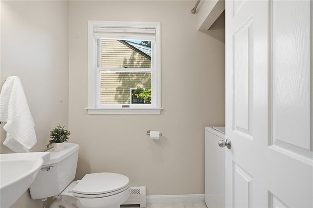 2 Lafayette Drive, Bristol, RI 02809