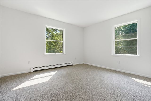 2 Lafayette Drive, Bristol, RI 02809