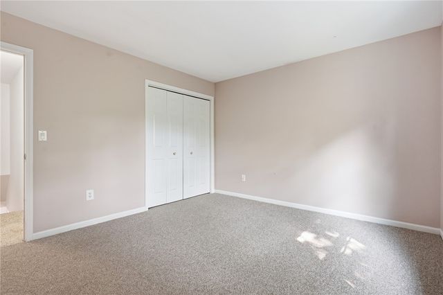 2 Lafayette Drive, Bristol, RI 02809