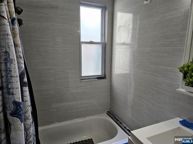 12 Wright Avenue, Jersey City, NJ 07306