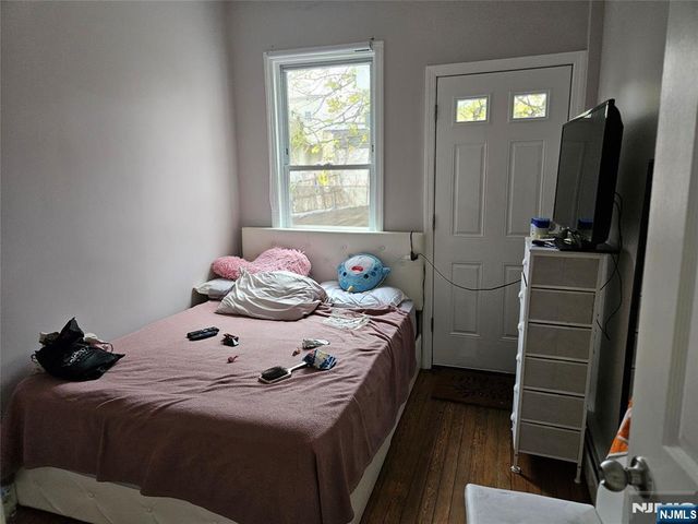 12 Wright Avenue, Jersey City, NJ 07306