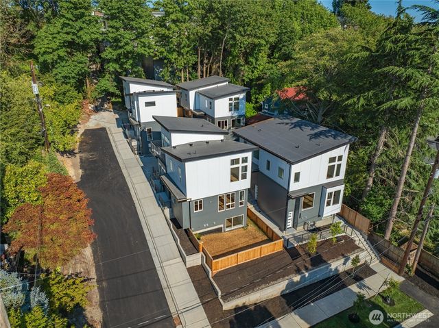 1804 28th Avenue S, Seattle, WA 98144