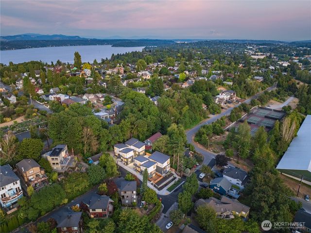1804 28th Avenue S, Seattle, WA 98144