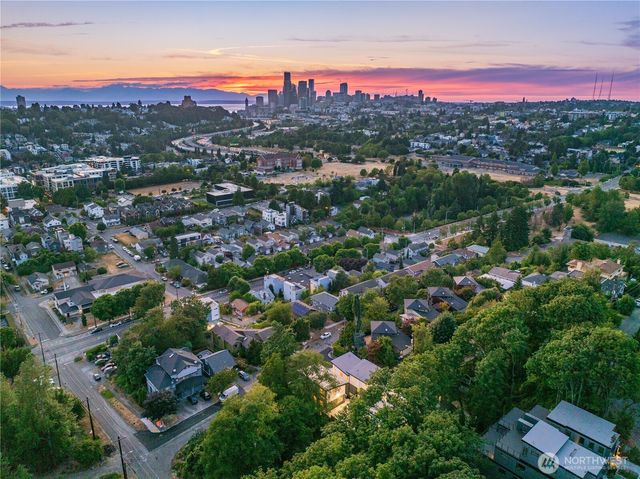 1804 28th Avenue S, Seattle, WA 98144