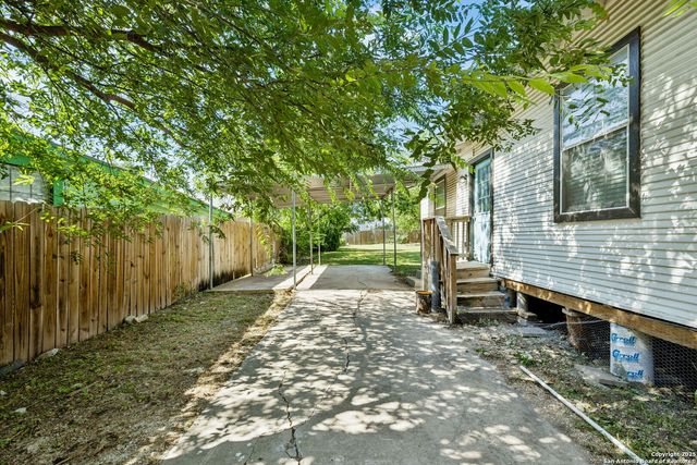 636 Kentucky, San Antonio, TX 78201