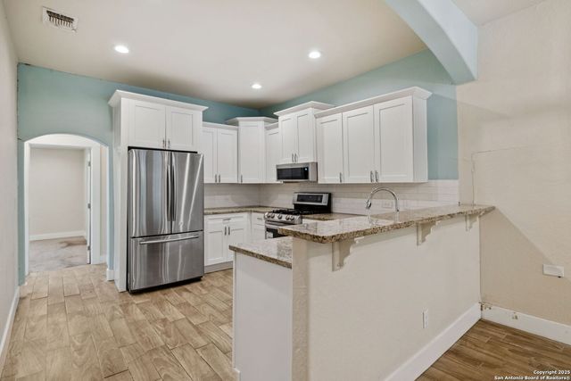 636 Kentucky, San Antonio, TX 78201