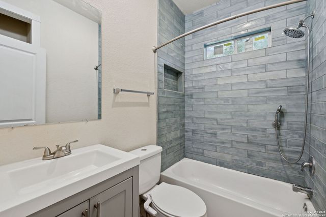 636 Kentucky, San Antonio, TX 78201