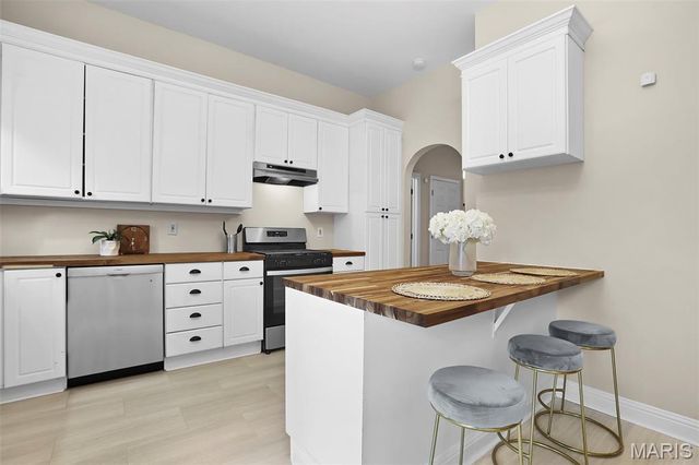 6525 Michigan Avenue, St Louis, MO 63111
