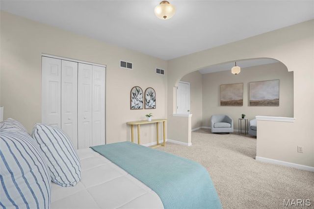 6525 Michigan Avenue, St Louis, MO 63111