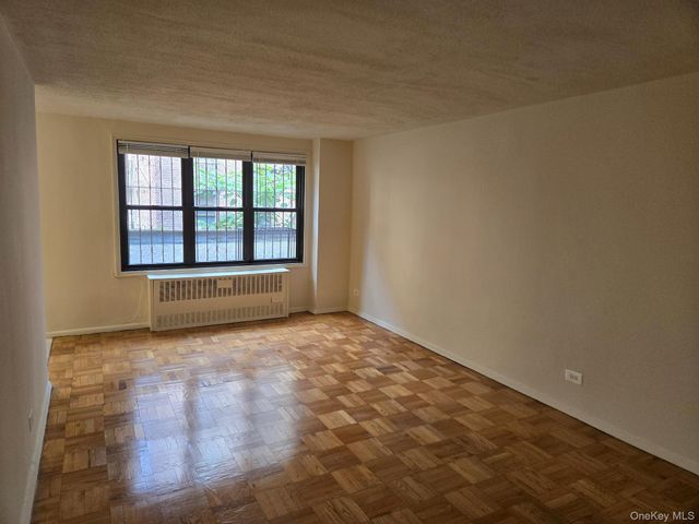 2835 Webb Avenue 2J, Bronx, NY 10468