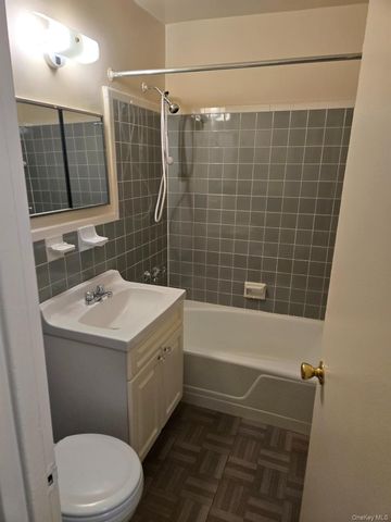 2835 Webb Avenue 2J, Bronx, NY 10468