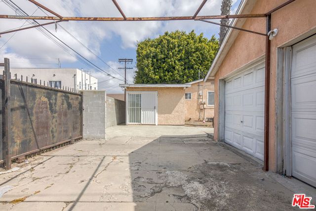 312 E 92nd Street, Los Angeles, CA 90003