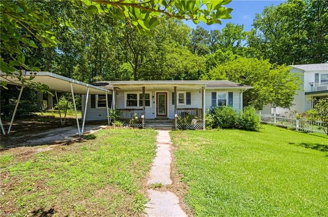 196 Beach DR, Hartfield, VA 23071