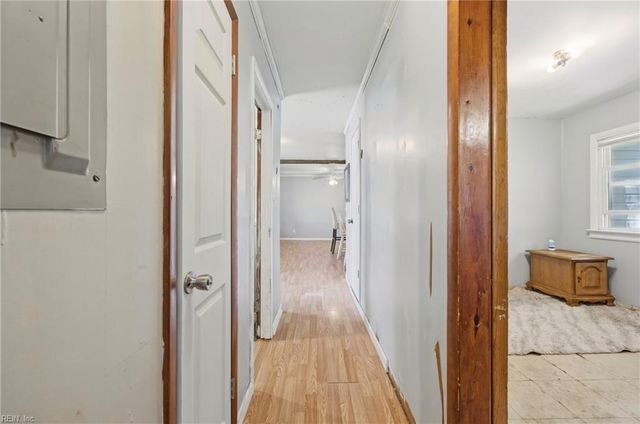 196 Beach DR, Hartfield, VA 23071