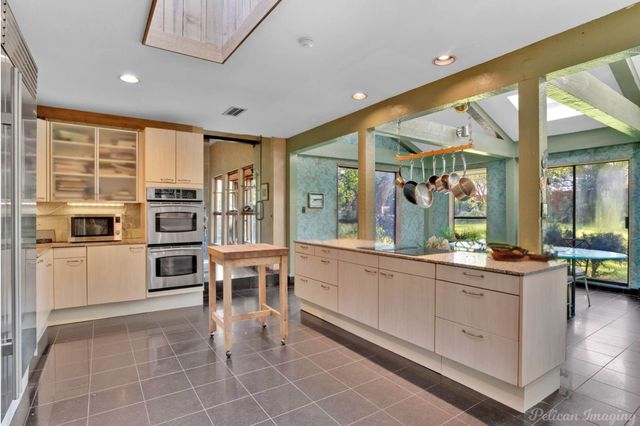 1025 Delaware Street, Shreveport, LA 71106